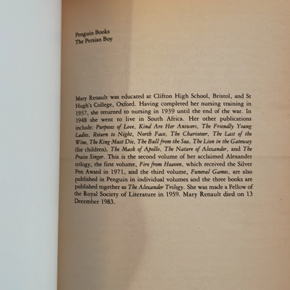 Book excellent condition. The Persian boy 415 pgs. Gay interest - Picture 3 of 4